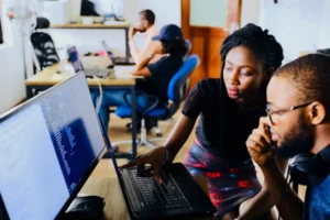 desola-lanre-ologun-IgUR1iX0mqM-unsplash-1024x683