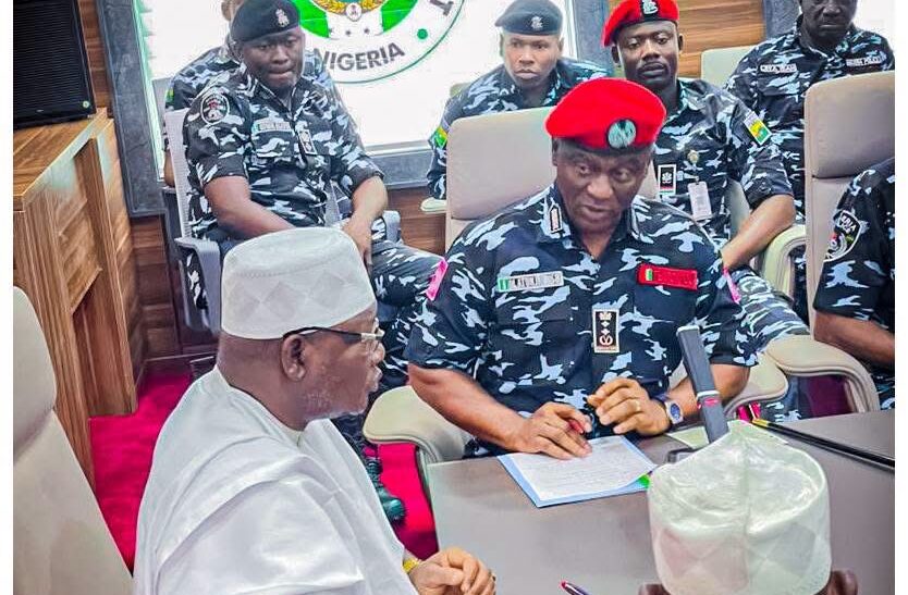 IG Disu Visits Niger-worldfrontng.com